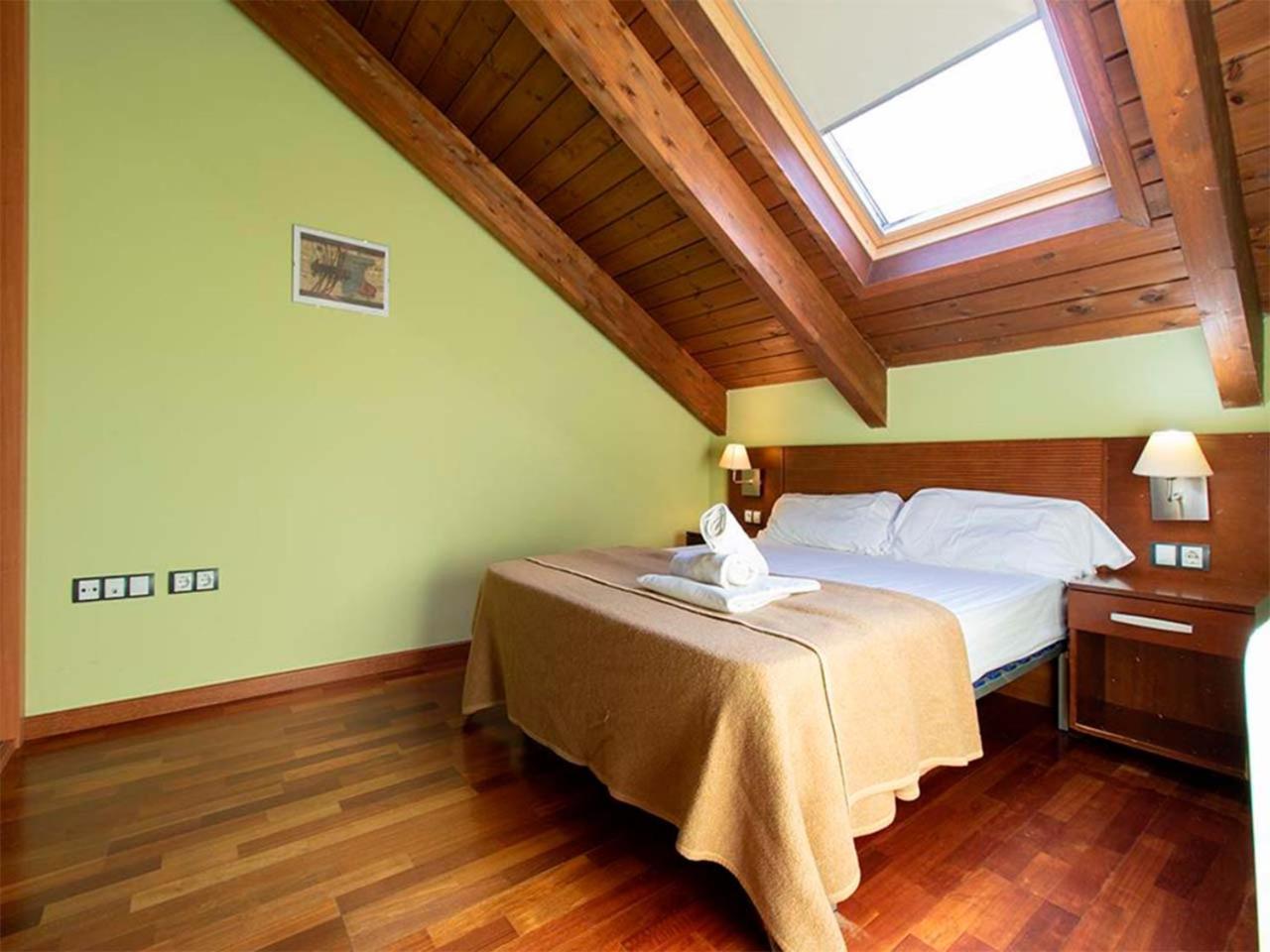 Apartamentos Villanua 3000 Екстериор снимка
