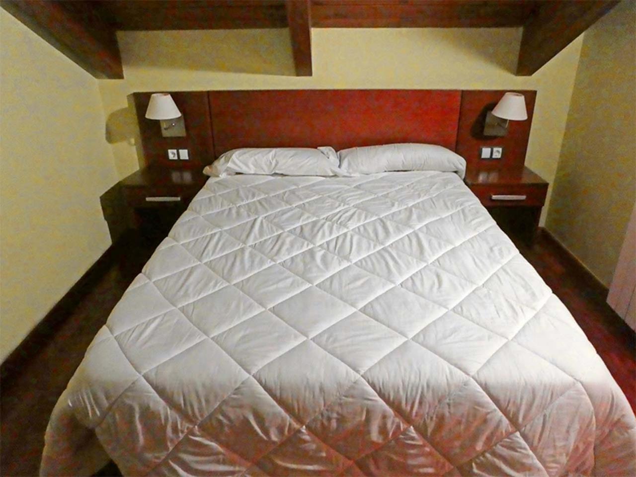 Apartamentos Villanua 3000 Екстериор снимка
